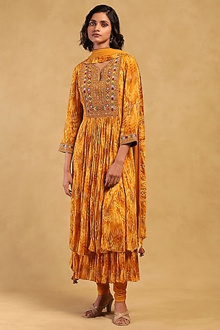 Yellow Viscose Chiffon Geometric Printed Kurta Set by Ritu Kumar