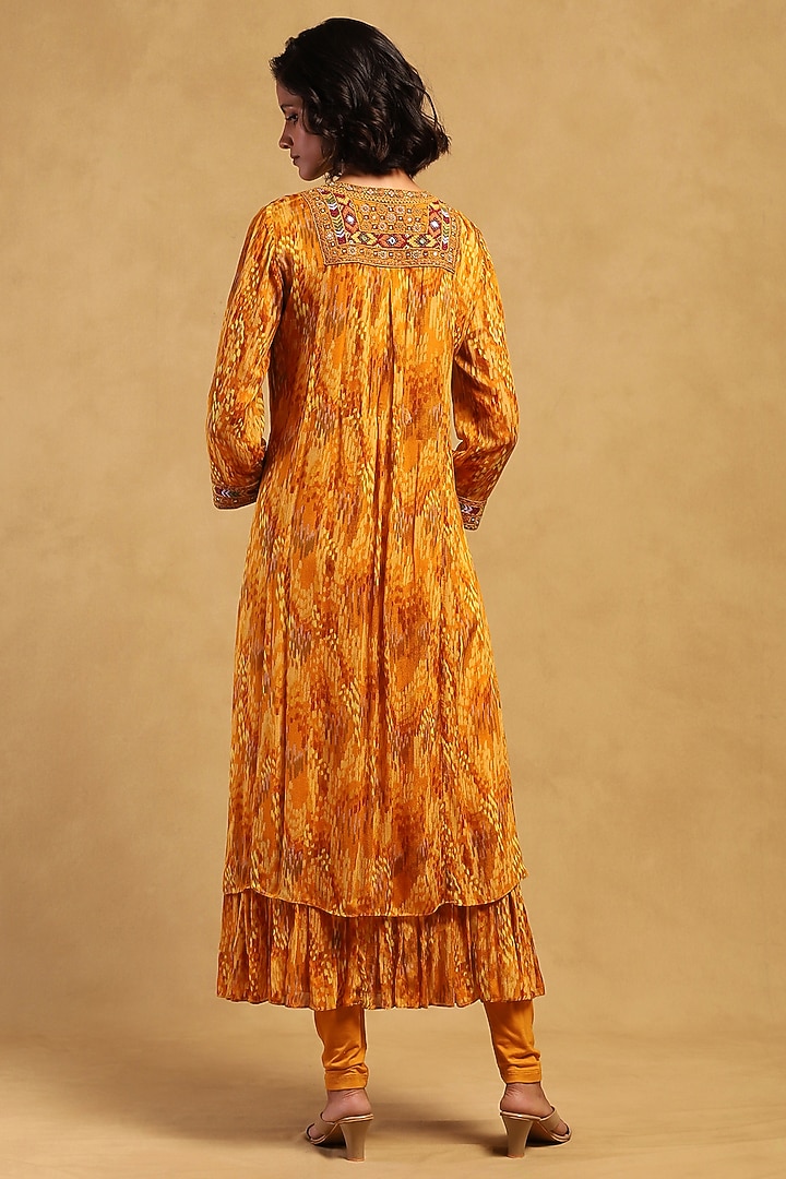 Yellow Viscose Chiffon Geometric Printed Kurta Set by Ritu Kumar at Pernia's Pop Up Shop