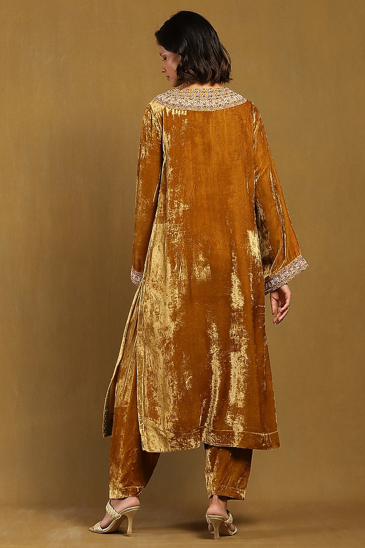 Mustard Yellow Silk Velvet Kurta Set by Ritu Kumar at Pernia's Pop Up Shop