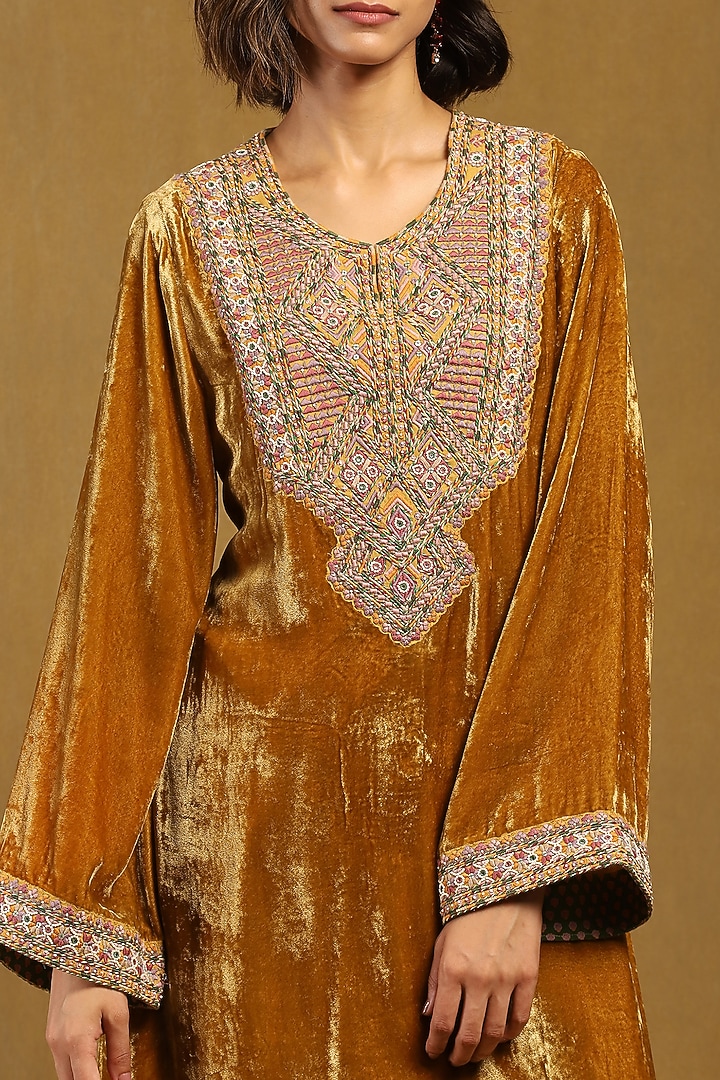 Mustard Yellow Silk Velvet Kurta Set by Ritu Kumar at Pernia's Pop Up Shop
