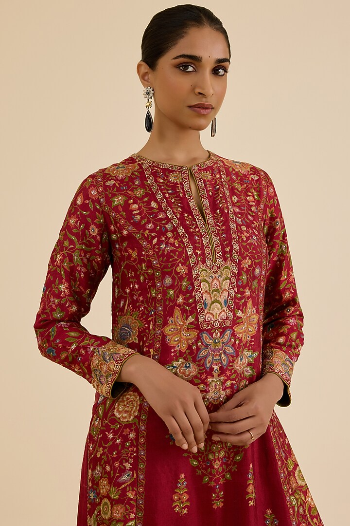 Burgundy Silk Crepe Floral Printed & Hand Embroidered Kurta Set by Ritu Kumar at Pernia's Pop Up Shop