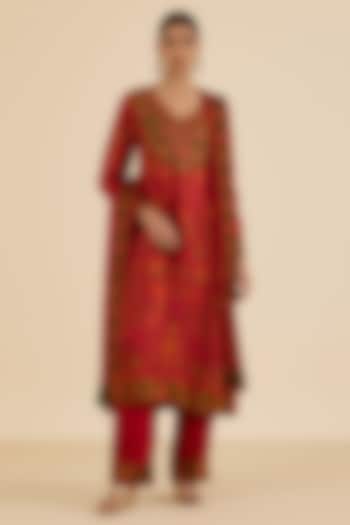 Red & Multi-Colored Silk Crepe Printed Kurta Set by Ritu Kumar at Pernia's Pop Up Shop
