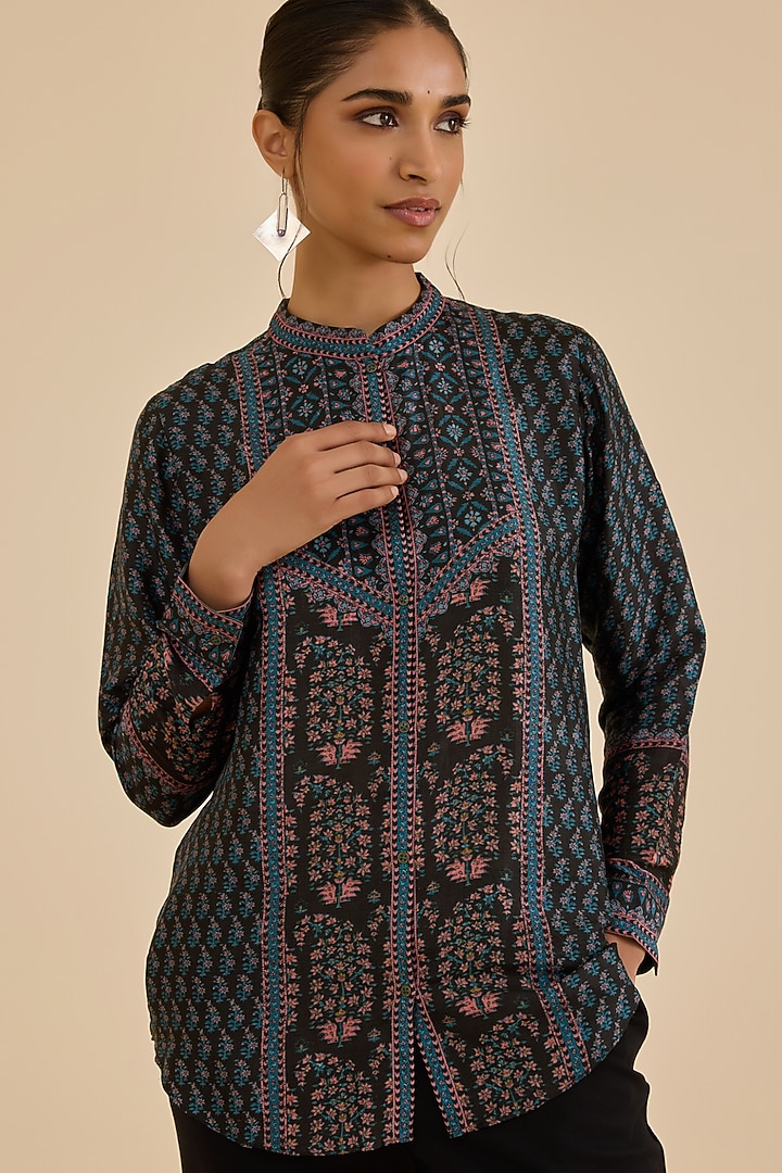 Black & Turquoise Silk Paisley Printed Kurta by Ritu Kumar at Pernia's Pop Up Shop
