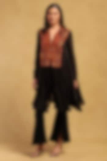 Black & Rust Viscose Chinon Hand Embroidered Kurta Set by Ritu Kumar at Pernia's Pop Up Shop