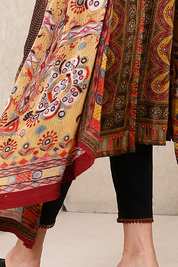 Brown Printed Kurta Set by Ritu Kumar at Pernia's Pop Up Shop