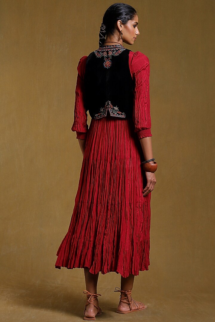 Burgundy Viscose Silk Crinkled Midi Summer Dress With Jacket by Ritu Kumar at Pernia's Pop Up Shop