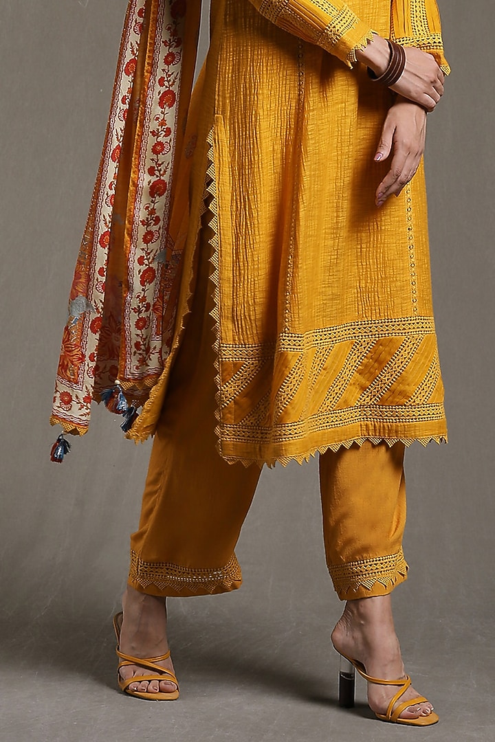 Yellow Viscose Kurta Set by Ritu Kumar at Pernia's Pop Up Shop