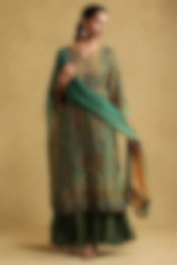 Green Chanderi Paisley Printed Kurta Set by Ritu Kumar at Pernia's Pop Up Shop