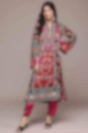 Red Modal Satin Geometric Printed Kurta Set by Ritu Kumar at Pernia's Pop Up Shop