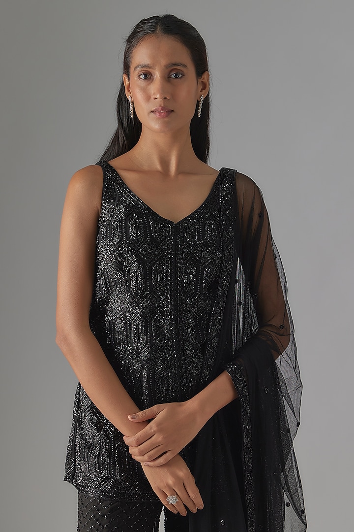 Black Net & Crepe Beadwork Kurta Set by Ritika Mirchandani at Pernia's Pop Up Shop