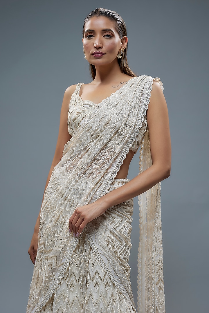 White Crepe Double Georgette Thread Embroidered Bridal Saree Set by Ritika Mirchandani at Pernia's Pop Up Shop