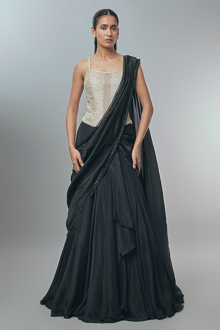 Black Net & Organza Slit Draped Reception Saree Set by Ritika Mirchandani at Pernia's Pop Up Shop