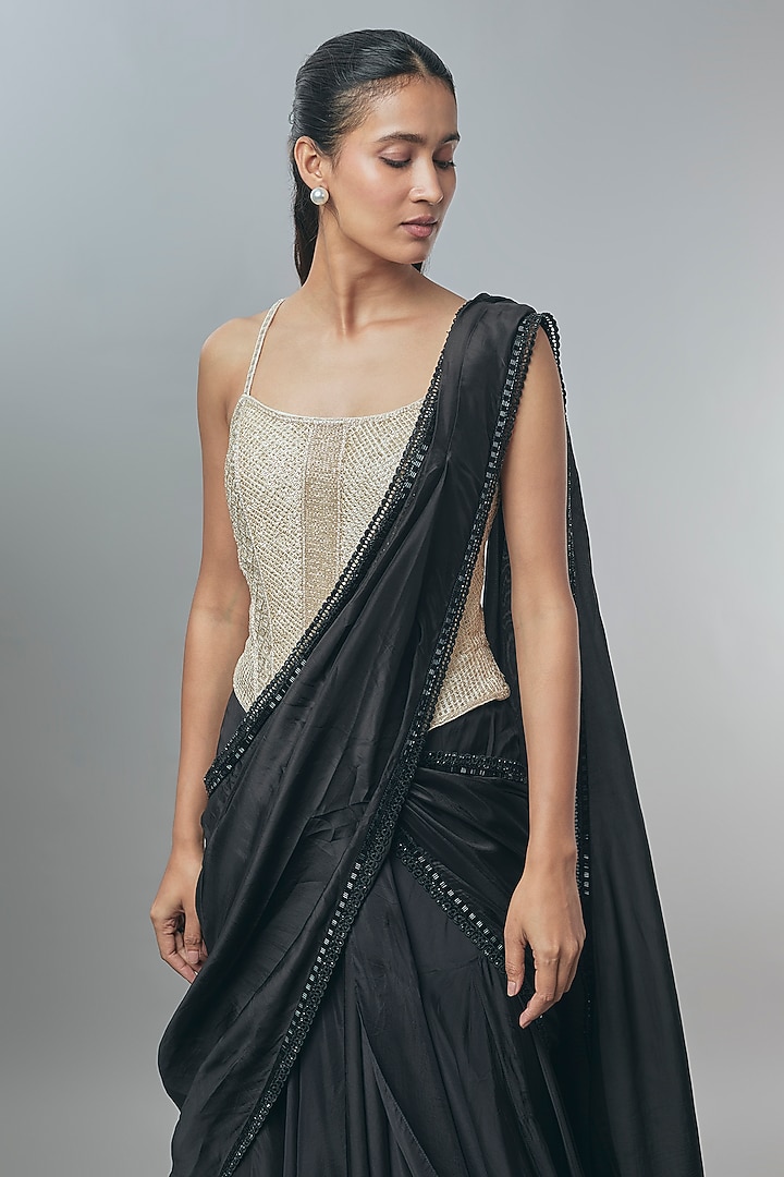 Black Net & Organza Slit Draped Reception Saree Set by Ritika Mirchandani at Pernia's Pop Up Shop
