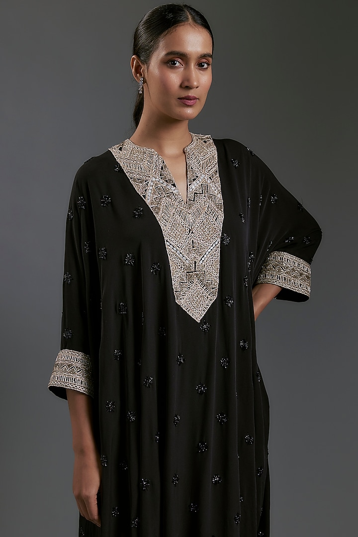 Black Crepe & Double Georgette Thread Embroidered Kaftan Set by Ritika Mirchandani at Pernia's Pop Up Shop