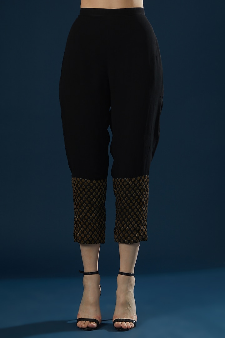 Black Embellished Jacket Set by Ritu Pande at Pernia's Pop Up Shop