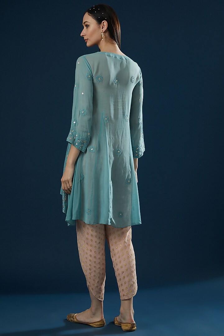 Teal Blue Embroidered Kurta Set by Ritu Pande at Pernia's Pop Up Shop