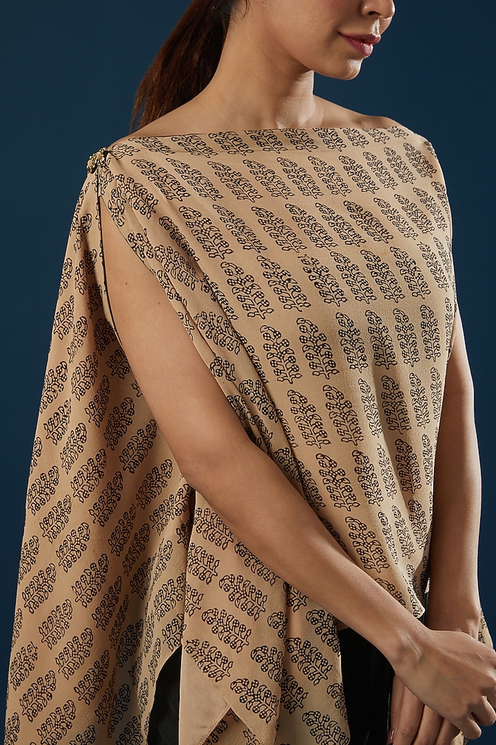 Black Chanderi Pant Set by Ritu Pande at Pernia's Pop Up Shop