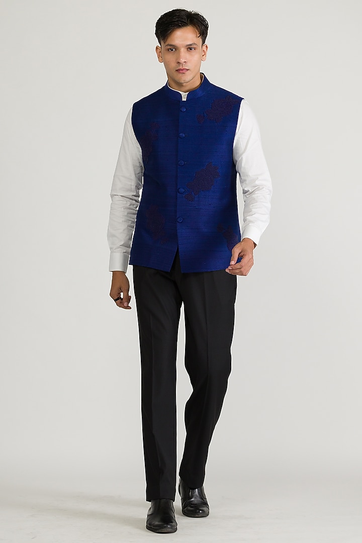 Navy Blue Raw Silk & Silk Hand Embroidered Bundi Jacket by Ritika Patel at Pernia's Pop Up Shop