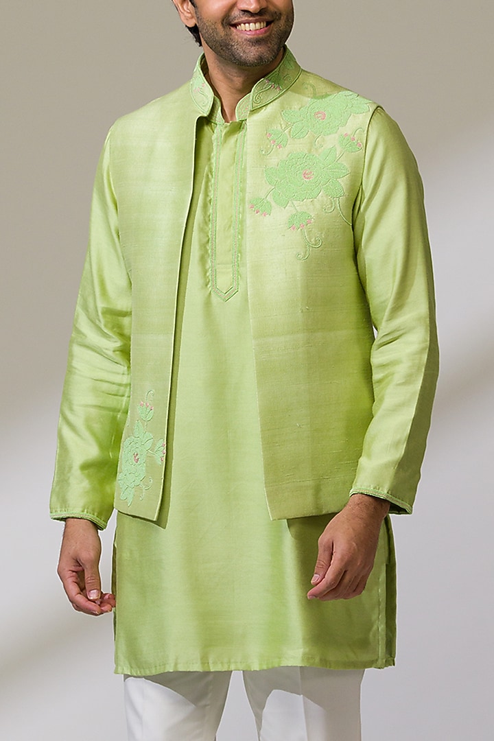 Green Raw Silk & Silk Hand Embroidered Bundi Jacket Set by Ritika Patel at Pernia's Pop Up Shop