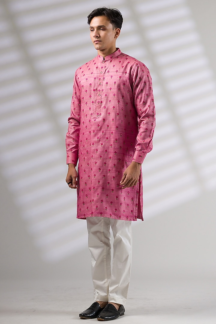 Pink Silk Embroidered Kurta Set by Ritika Patel at Pernia's Pop Up Shop