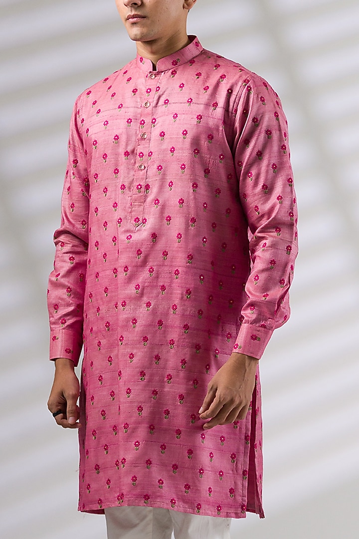 Pink Silk Embroidered Kurta Set by Ritika Patel at Pernia's Pop Up Shop