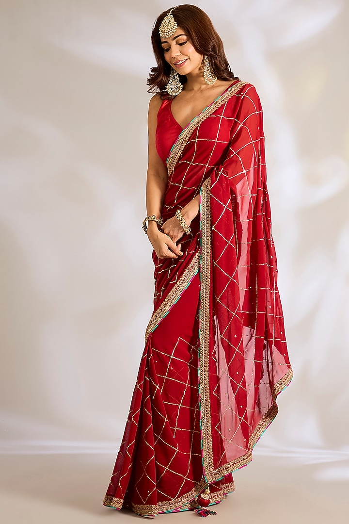Red Georgette Dori Embroidered Reception Saree Set by Ritu Surana at Pernia's Pop Up Shop