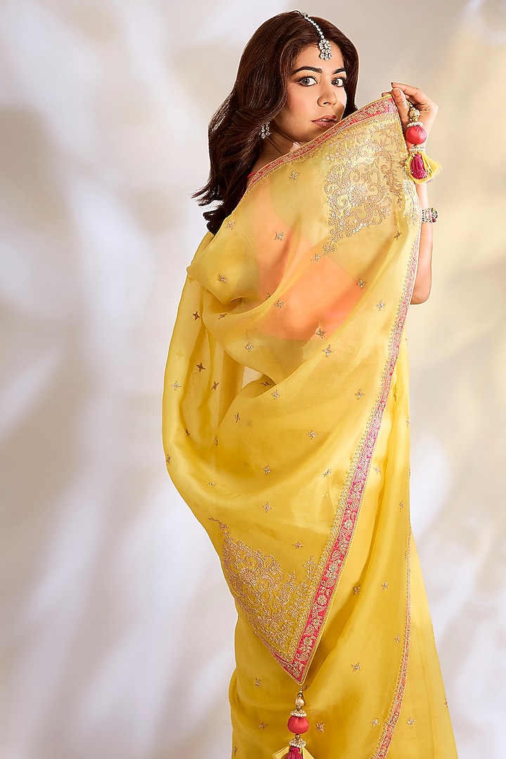 Mango Yellow Organza Dori Embroidered Reception Saree Set by Ritu Surana at Pernia's Pop Up Shop