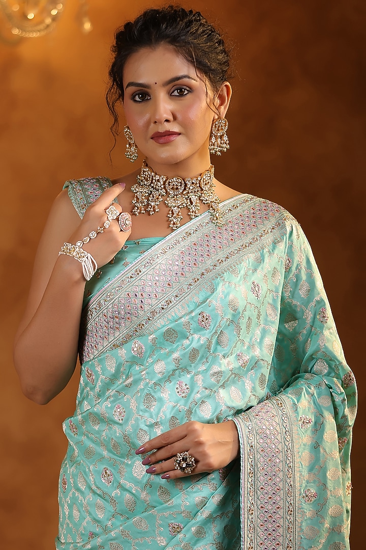 Celestial Blue Banarasi Silk Resham Embroidered Reception Saree Set by Ritu Surana at Pernia's Pop Up Shop