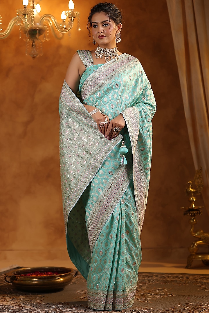 Celestial Blue Banarasi Silk Resham Embroidered Reception Saree Set by Ritu Surana at Pernia's Pop Up Shop