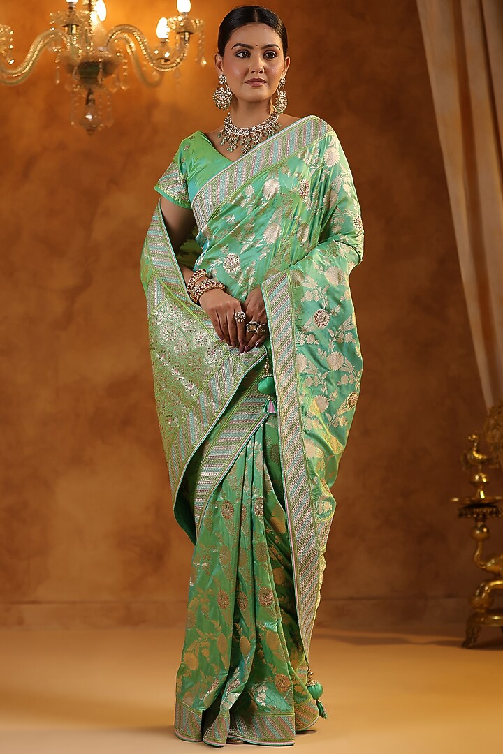 Green Banarasi Silk Resham Handwork Reception Saree Set by Ritu Surana at Pernia's Pop Up Shop
