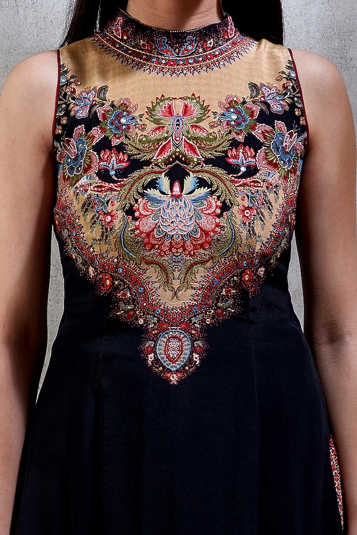 Black Printed Kurta Set by Ritu Kumar at Pernia's Pop Up Shop