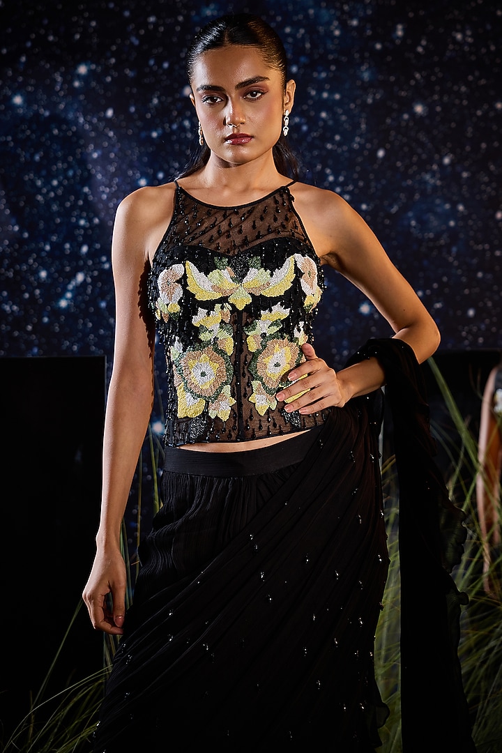 Black Chiffon & Lycra Pre-Draped Wedding Saree Set by Rouble Vohra D at Pernia's Pop Up Shop