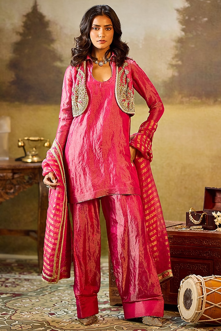 Hot pink Tissue Gota Embroidered Kurta Set by Rouble Vohra D at Pernia's Pop Up Shop