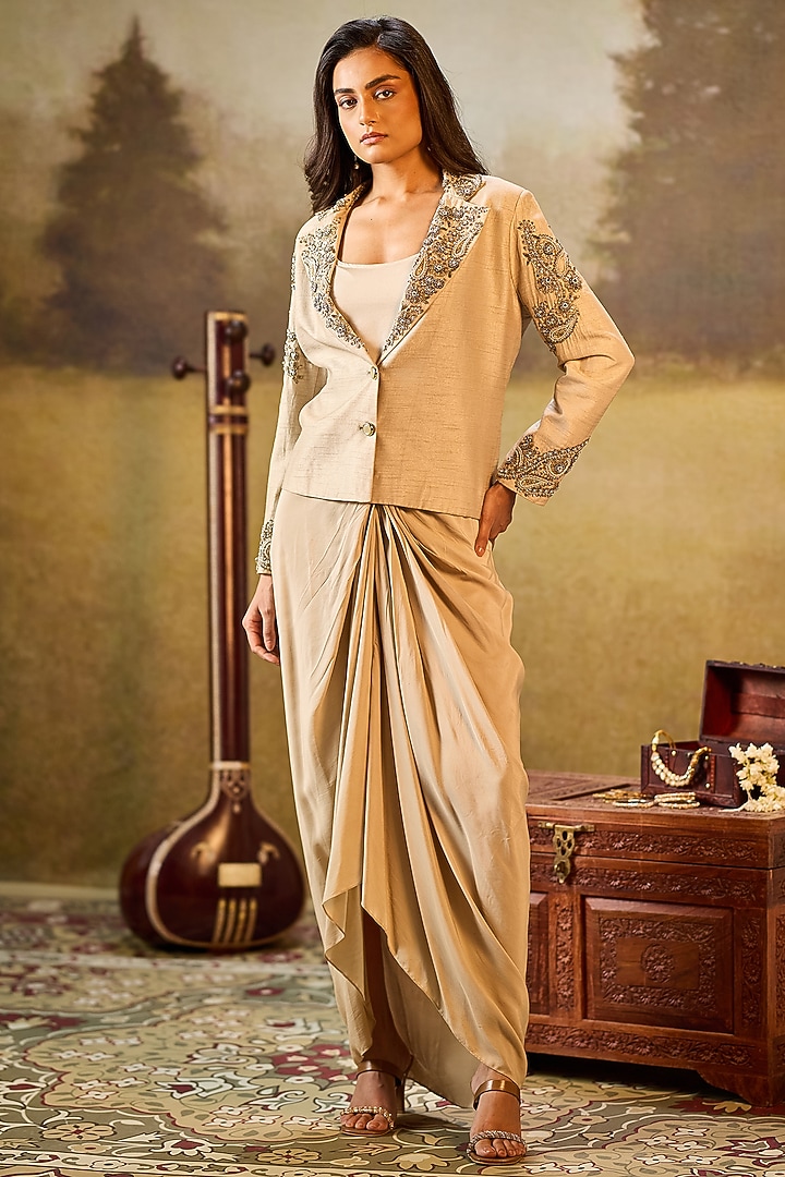 Off-White Raw Silk Sequins Embroidered Jacket Set by Rouble Vohra D at Pernia's Pop Up Shop