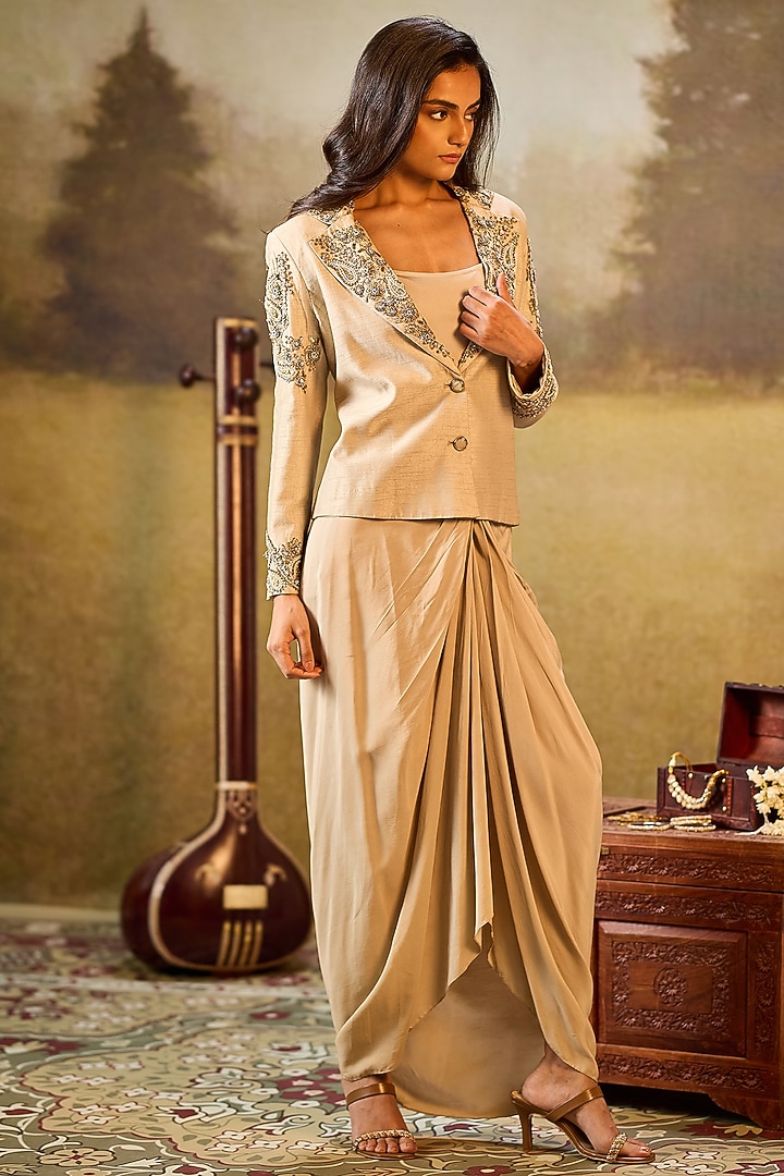 Off-White Raw Silk Sequins Embroidered Jacket Set by Rouble Vohra D at Pernia's Pop Up Shop