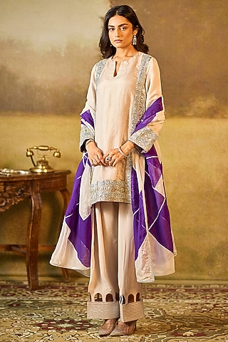 Silver Tissue Organza Sequins Embroidered Kurta Set by Rouble Vohra D