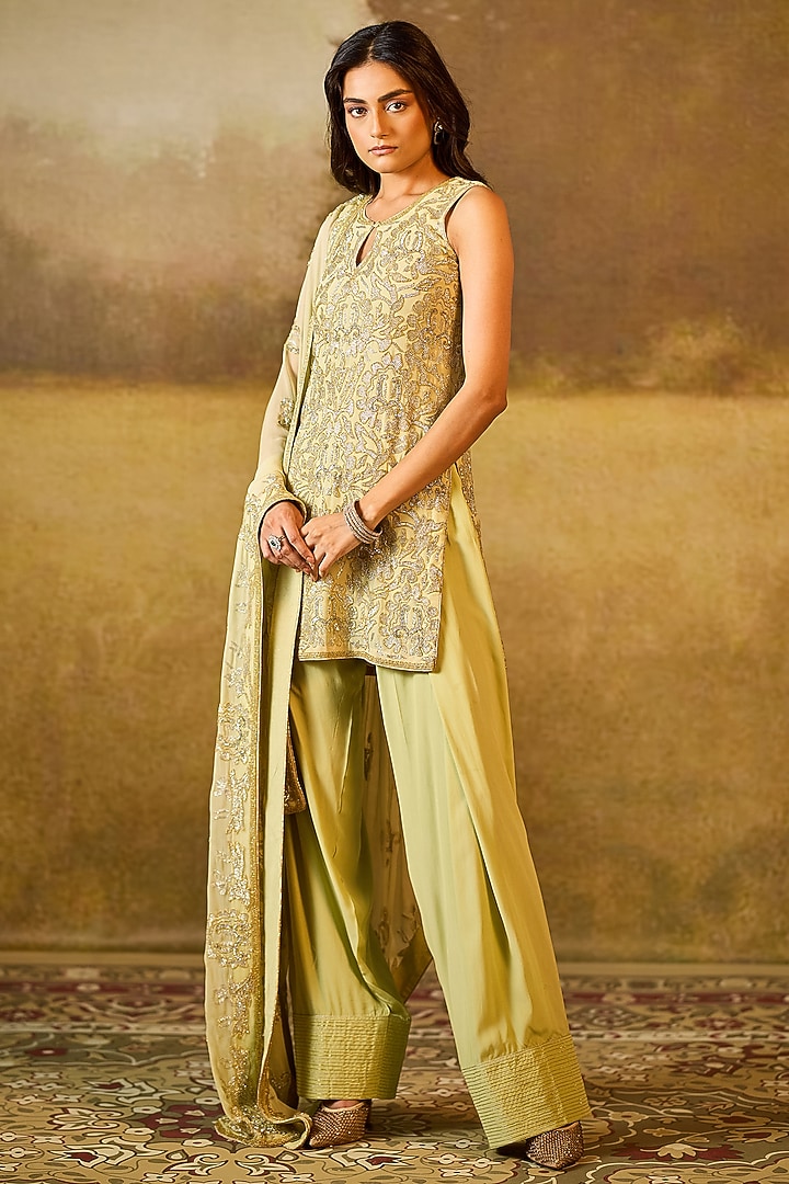 Green Georgette Kurta Set by Rouble Vohra D at Pernia's Pop Up Shop