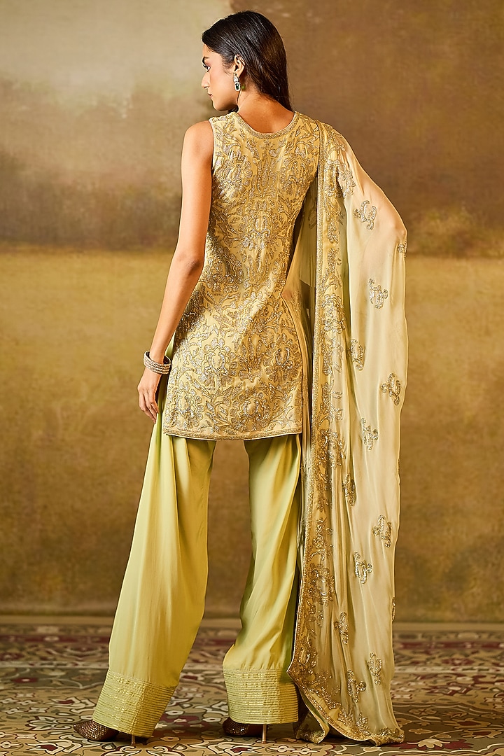 Green Georgette Kurta Set by Rouble Vohra D at Pernia's Pop Up Shop