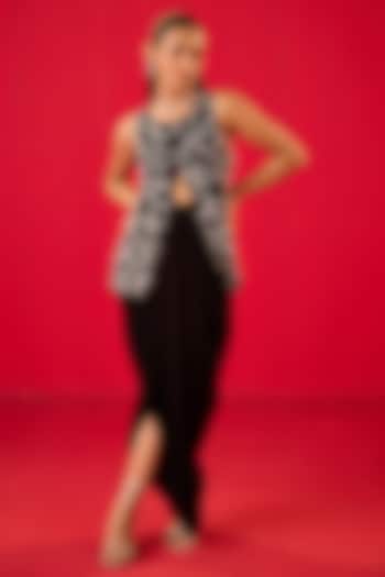 Black Georgette Skirt Set by Rouble Vohra D at Pernia's Pop Up Shop