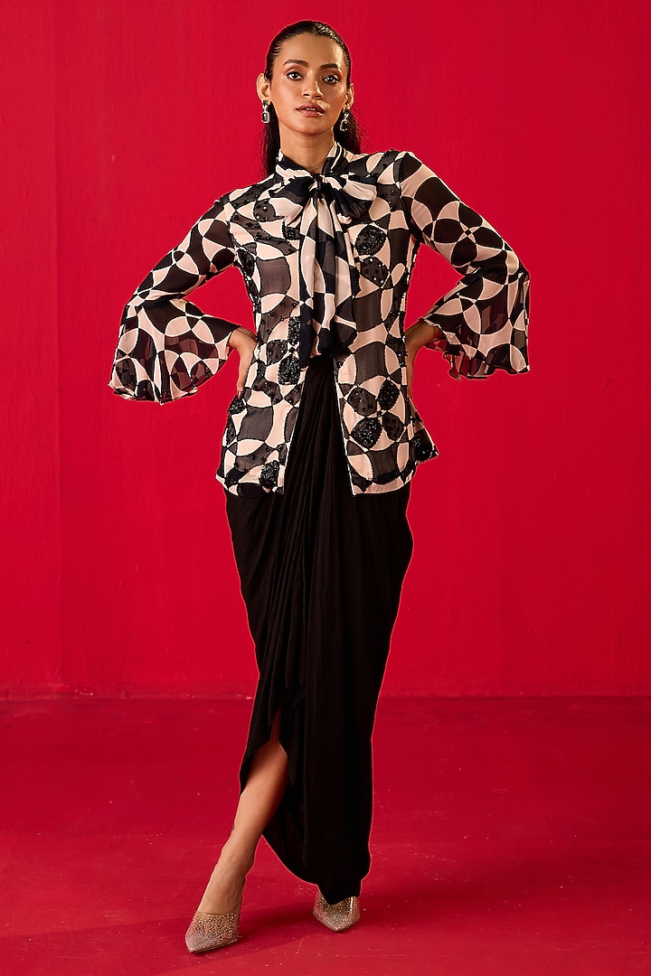 Black Crepe Dhoti Set by Rouble Vohra D at Pernia's Pop Up Shop
