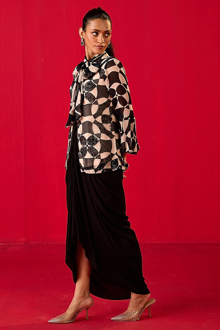 Black Crepe Dhoti Set by Rouble Vohra D at Pernia's Pop Up Shop