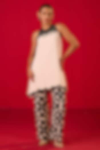 Off-White & Black Crepe Co-Ord Set by Rouble Vohra D at Pernia's Pop Up Shop