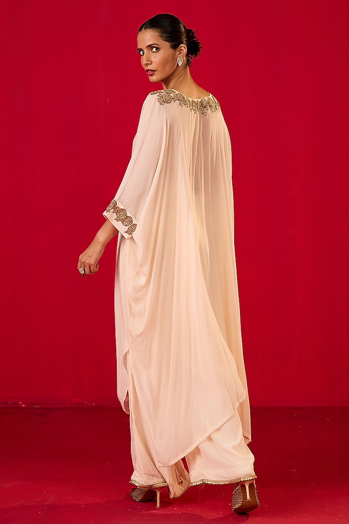White Crepe Marori Embroidered Kurta Set by Rouble Vohra D at Pernia's Pop Up Shop
