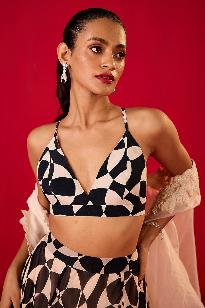 Black & White Georgette Organza Printed Skirt Set by Rouble Vohra D at Pernia's Pop Up Shop