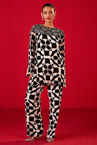 Black & White Crepe Printed Co-Ord Set by Rouble Vohra D