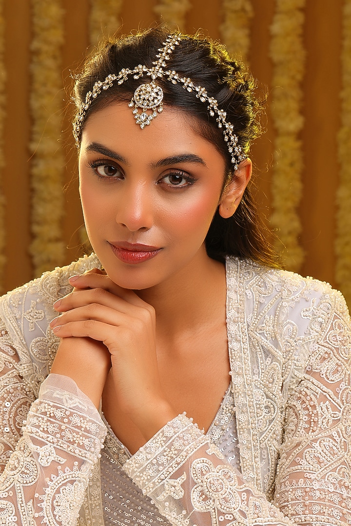 Gold Finish Kundan Polki Mathapatti by Ruby Raang at Pernia's Pop Up Shop