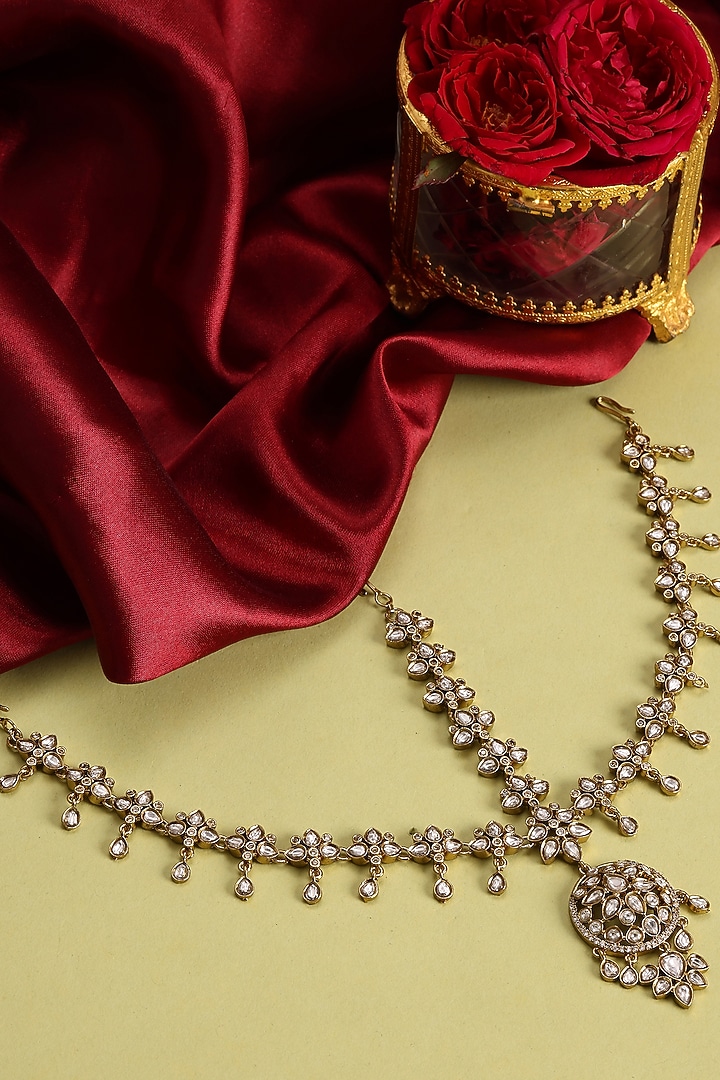 Gold Finish Kundan Polki Mathapatti by Ruby Raang at Pernia's Pop Up Shop