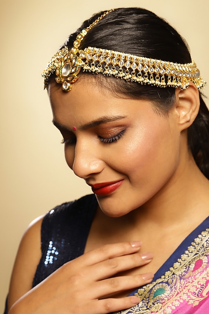 Gold Finish Kundan Polki & Synthetic Stone Mathapatti by Ruby Raang at Pernia's Pop Up Shop