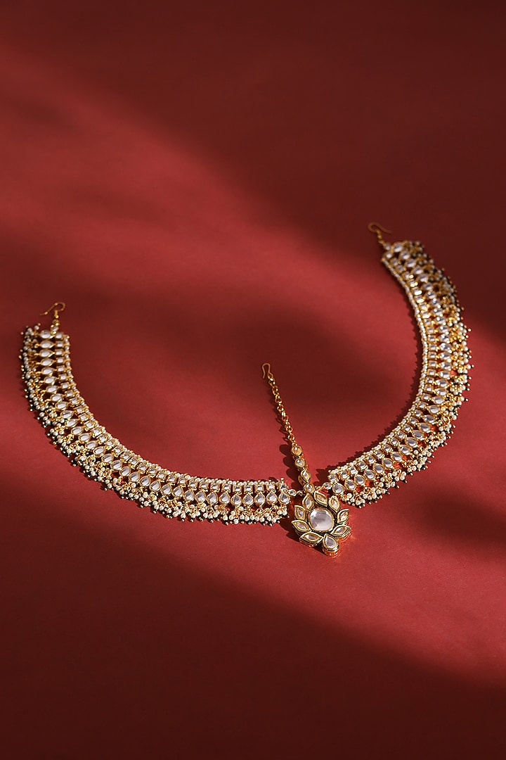 Gold Finish Kundan Polki & Synthetic Stone Mathapatti by Ruby Raang at Pernia's Pop Up Shop