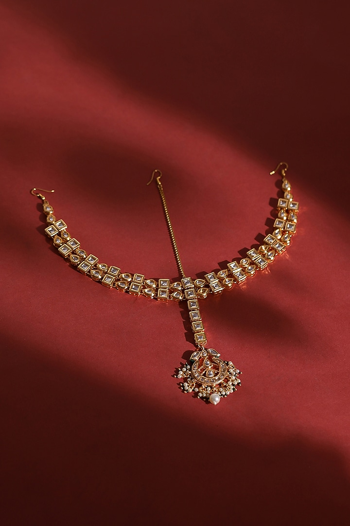 Gold Finish Kundan Polki & Pearl Mathapatti by Ruby Raang at Pernia's Pop Up Shop